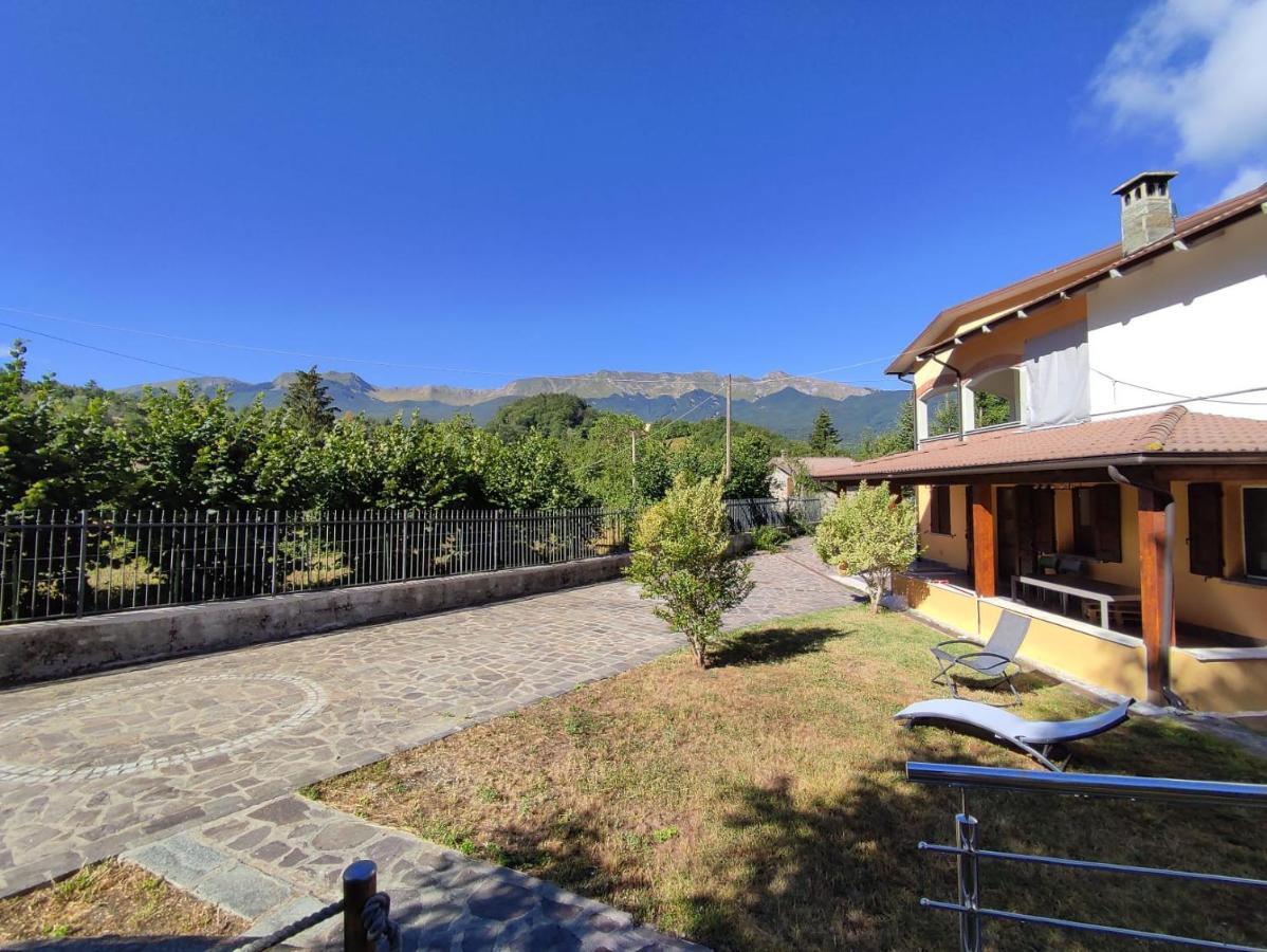 Il Golfarone Bed & Breakfast Villa Minozzo Exterior photo